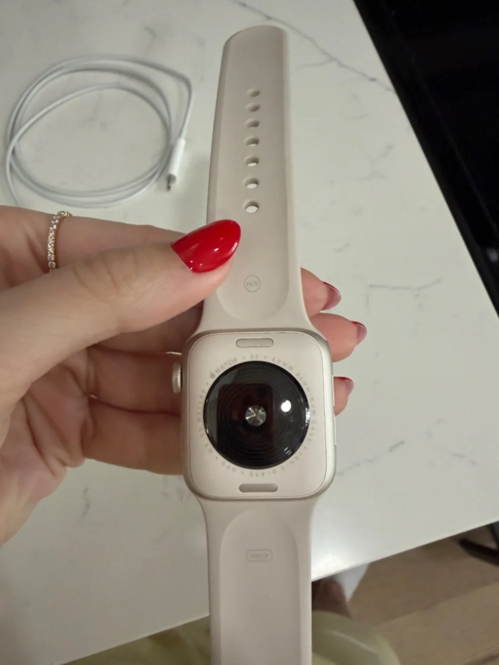 Apple Watch SE (2nd Gen) [GPS 40mm]